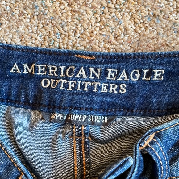 American Eagle Jean Shorts. High Rise Shortie - Picture 4 of 4